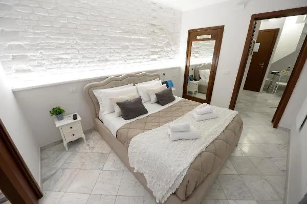 K'Alma Apartment Colosseo - Leopardi Rome 0*,  Italy